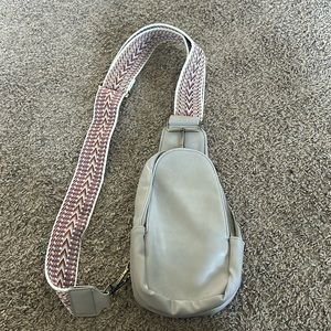 Women’s boutique cross body purse!!